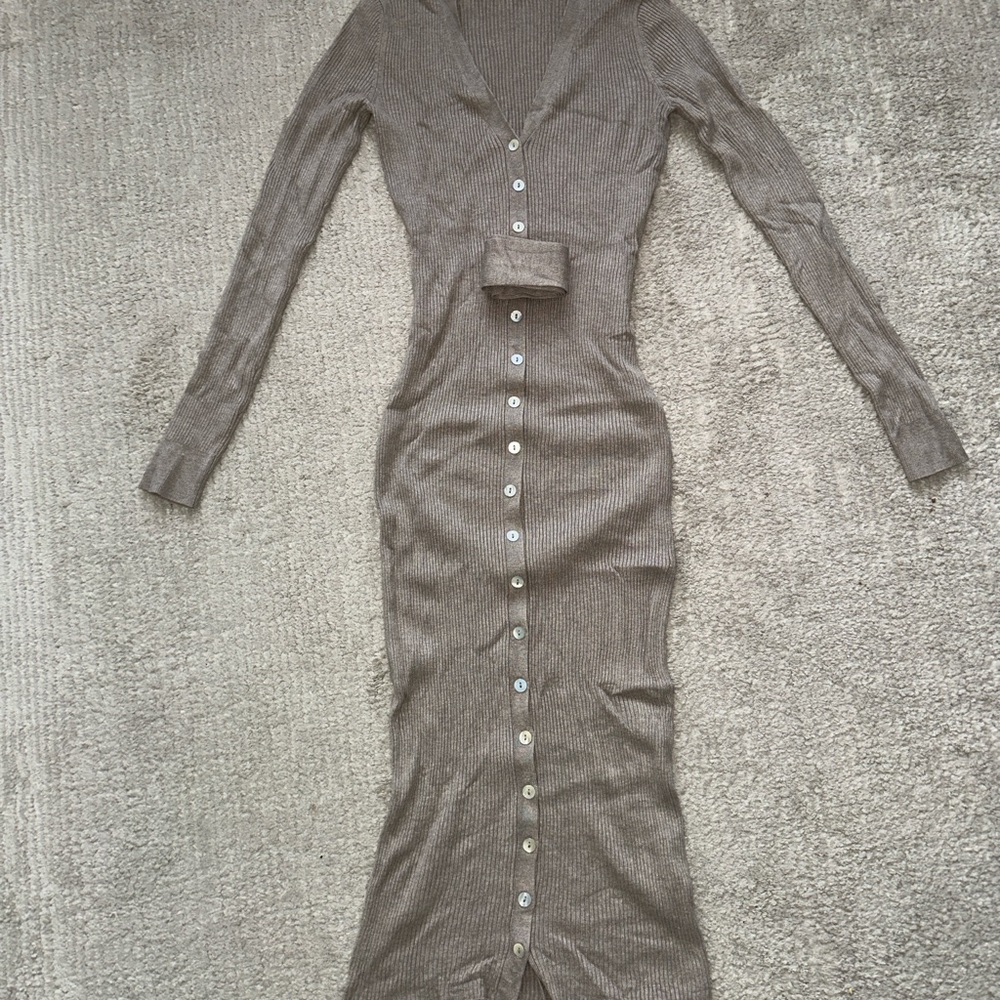 Dynamite Taupe Long Sleeve Button-Up Dress